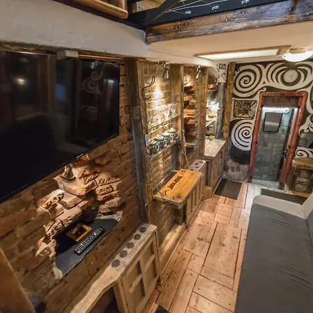 Rent A - Be Rustic Braşov