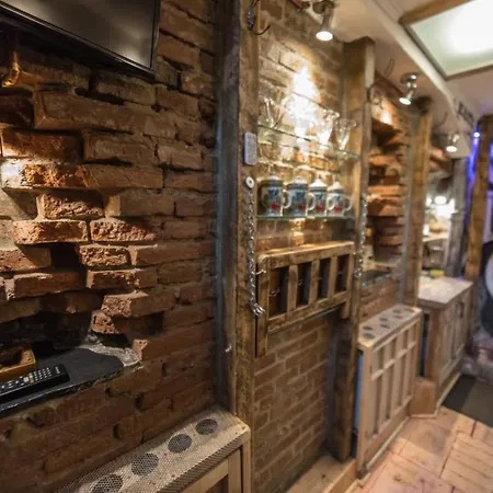 Rent A - Be Rustic Apartament Brașov