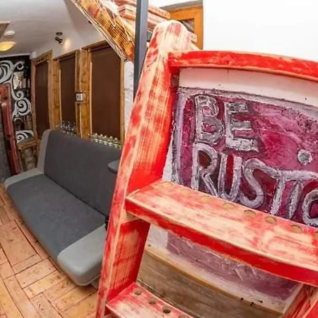 Rent A - Be Rustic * Braşov