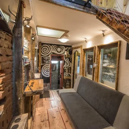 Rent A - Be Rustic Appartement